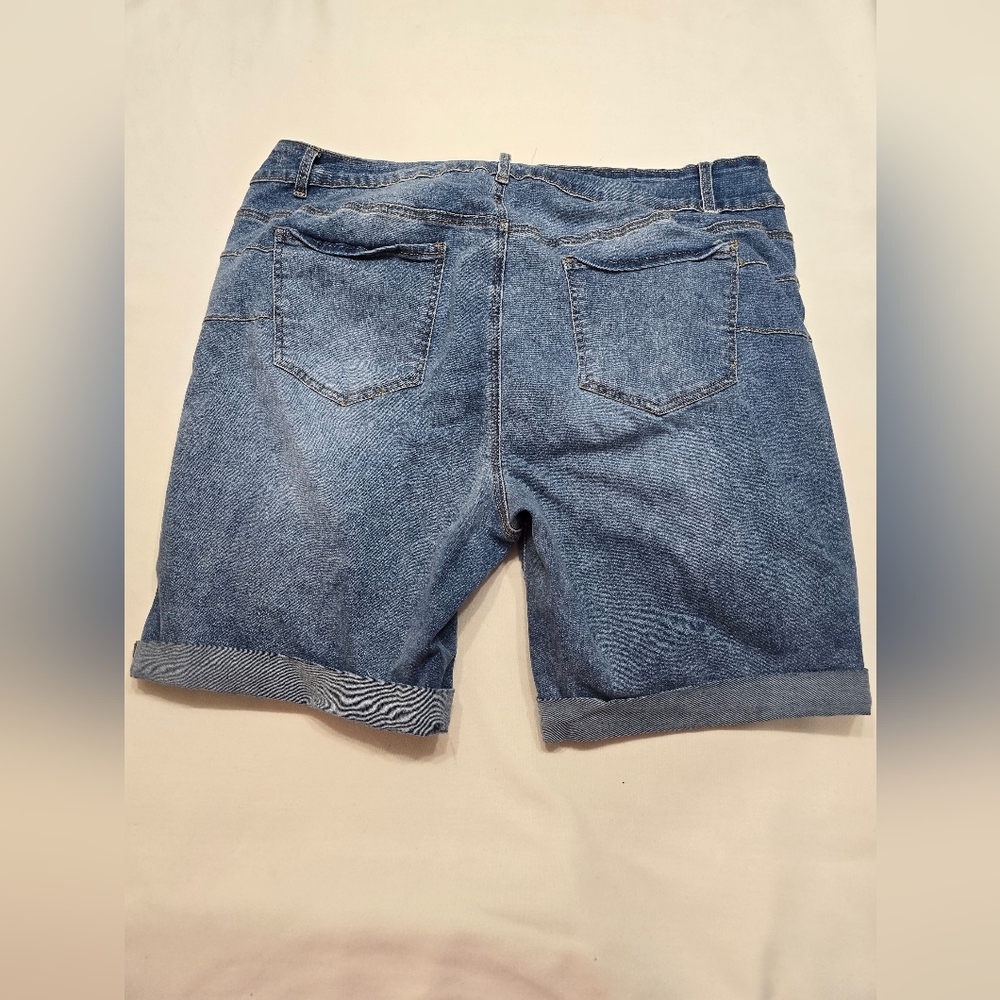 Sandpiper Denim Blue Jean Women's Plus Size 22W Shorts - Picture 4 of 4